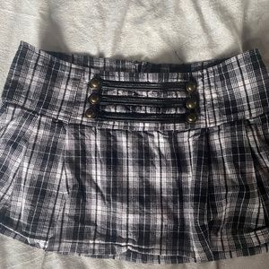 Plaid mini skirt